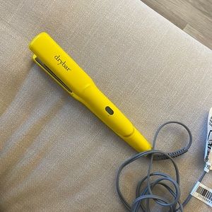 Drybar hair straightener